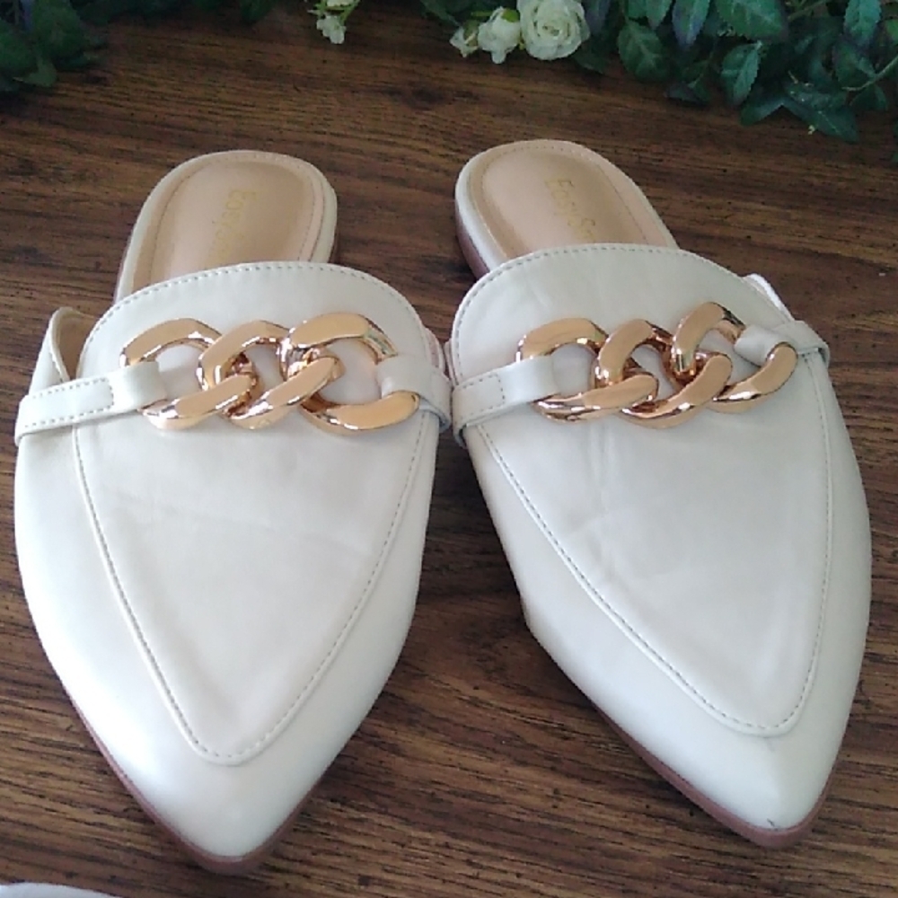 Elegant Cream Mules with Gold Chain